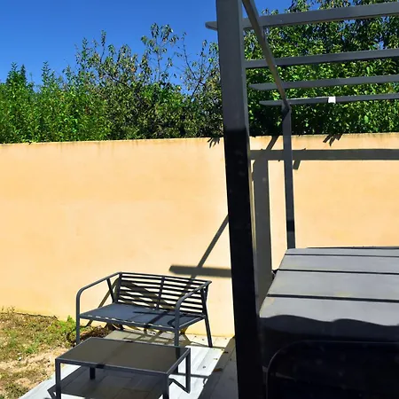 Casa de Férias Spacieuse Au Calme Absolu Avec Grande Piscine Jacuzzi Chauffe - Grand Jardin Sans Vis A Vis- Salle De Jeux Avec Fresque Du Nougat - Ideal Familles Et Groupes Drome Provencale Montélimar